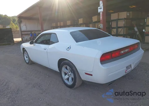 2014 Dodge Challenger Sxt from USA, damaged, VIN 2C3CDYAG8EH208386